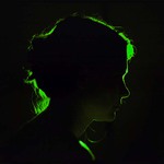 Dlouhá tenká zelená linie