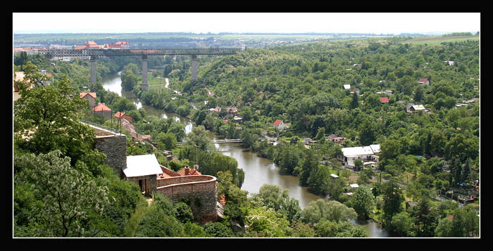 Údolí pod znojemským hradem