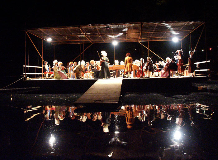 Malá vodní hudba 2003