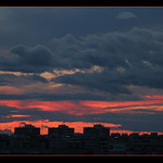 Májový západ nad sídlištěm Máj