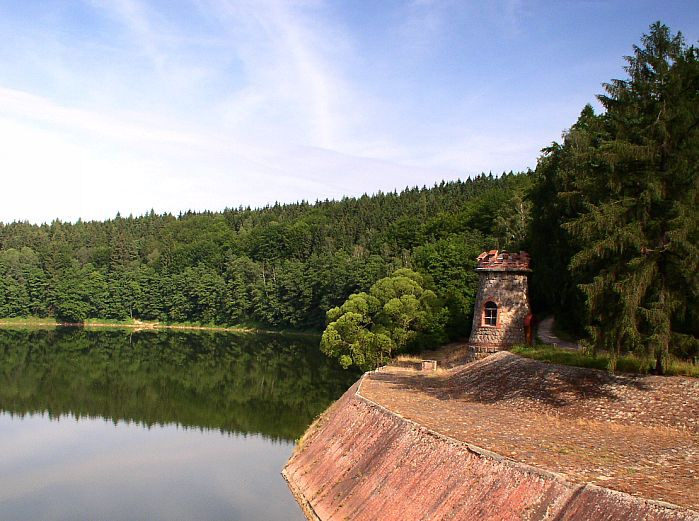 Třemešná