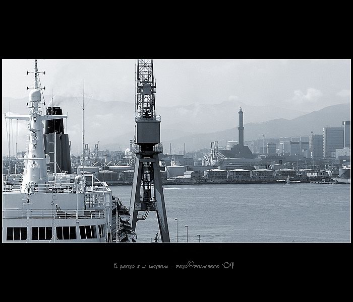 <b> il porto e la lanterna </b>