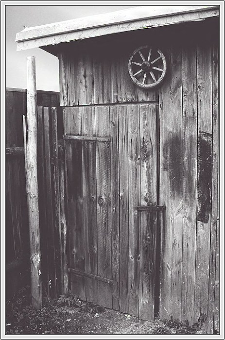 <b>stará kůlna....</b>