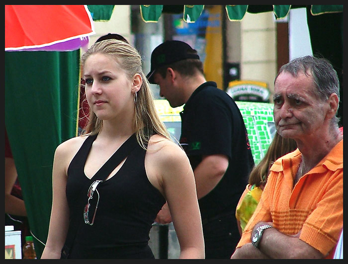 z ulice III...aneb KRÁSKA A ZVÍŘE