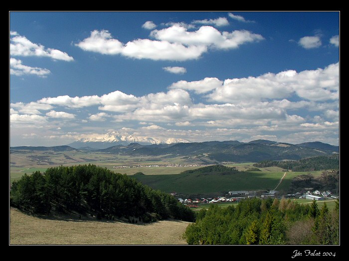 <b> Dedinky pod Tatrami </b>