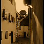 K . R . U . M . L . O . V .