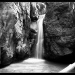 .:(há dvě ó):. - III.