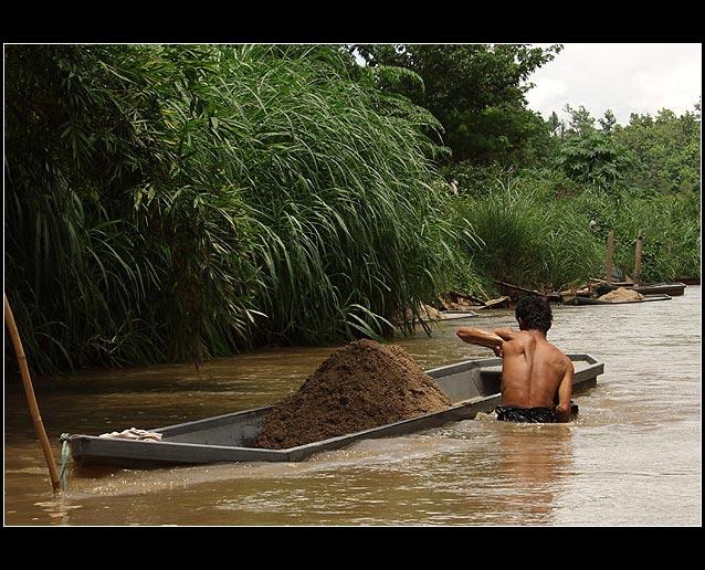 <b>Sand digging</b>