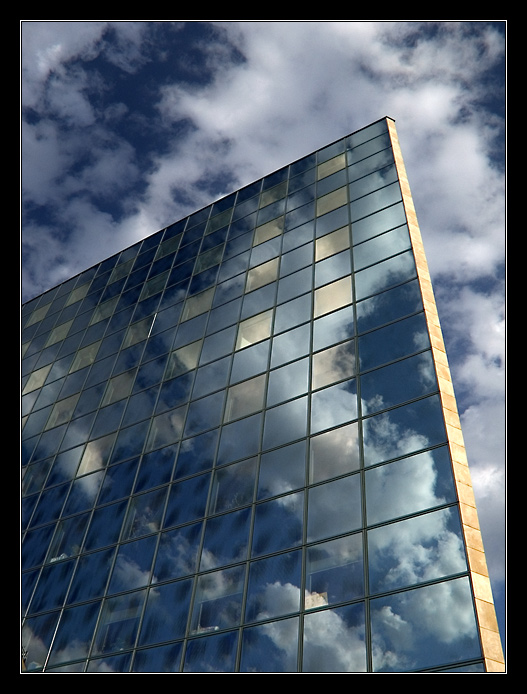 <b>Ztracen v mracích I.</b>