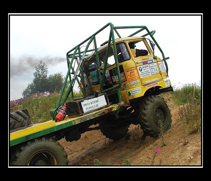 Pivní džíp...  (Truck Trial 3/3)