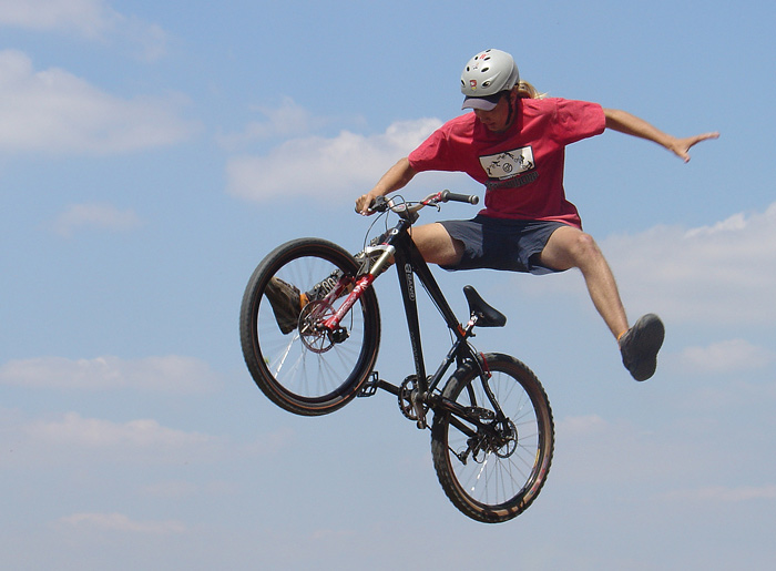no feet, one hand big air