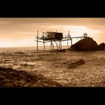 ...jen šepot vln...