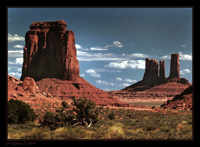Monumenty I.