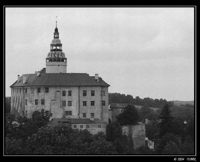 Hrad a zámek