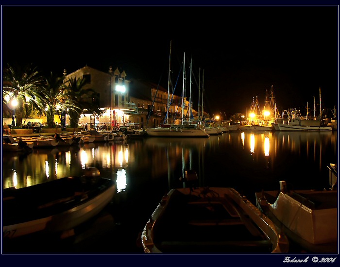 ... Sucuraj@night ...