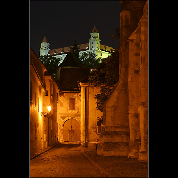 Hrad a podhradie