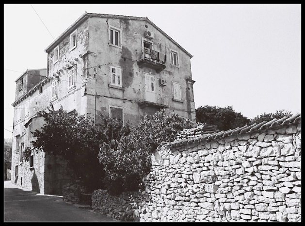 Pripoutan k civilizaci