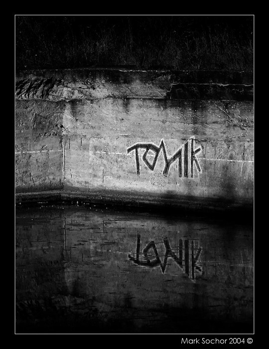 <fONT SIZE=2> <B>TOMIK</b></FONT>