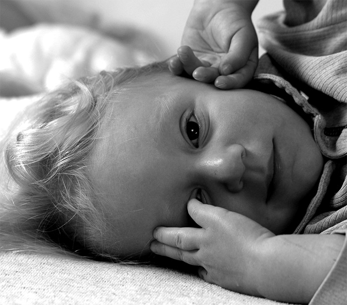 ...s holkou rano vzbuzenou...