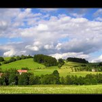 polojasno až oblačno