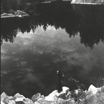 černý anděl v jezerních mracích