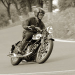 Jezdec na stroji Ariel