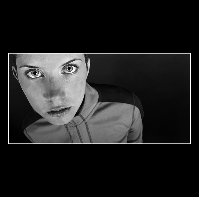 ... oči ...