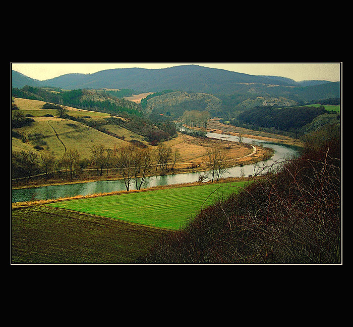 Údolí Berounky z Tetína