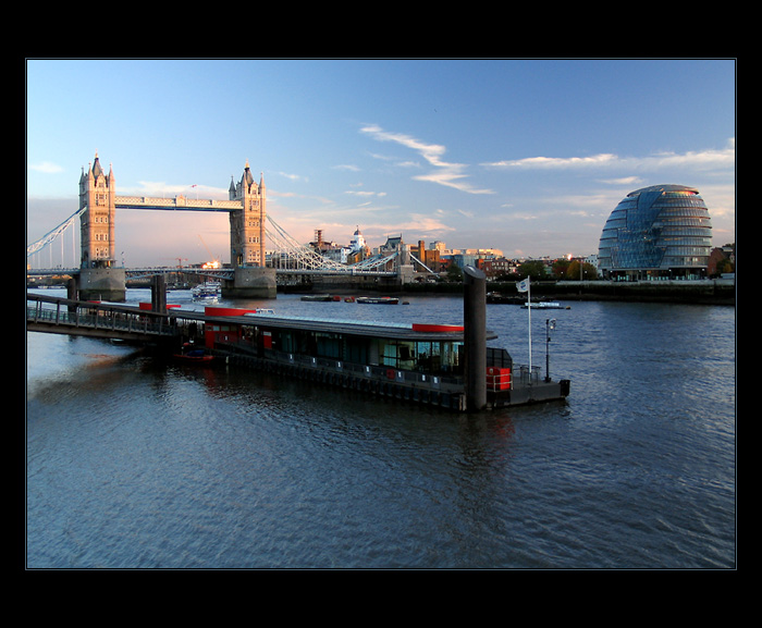 <b>Zapadající Tower Bridge</b>