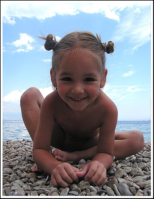 <b>.:: Mami .... nech už toho ::. </b><br>