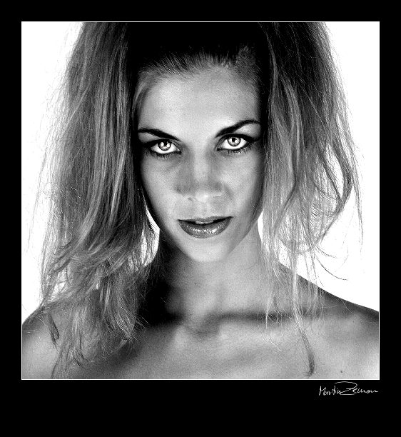 EyEs III