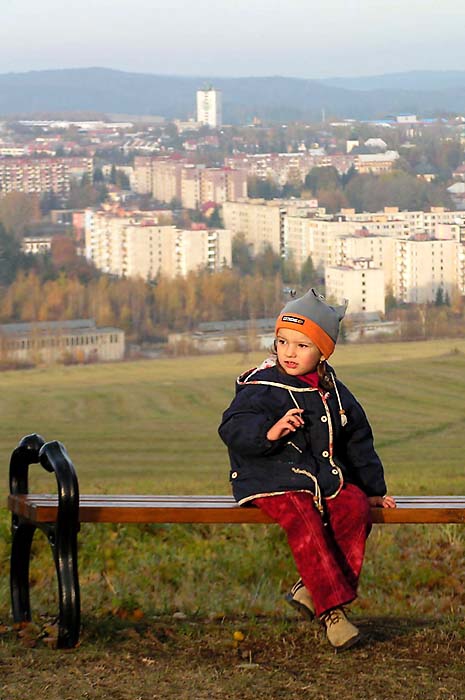 ...město za zády a život před sebou...