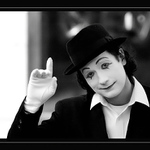 <b>..ZDRAVÍM VŠECHNY PŘÍZNIVCE PHOTOPOSTU..</b>