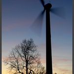 s nocí přichazí vítr