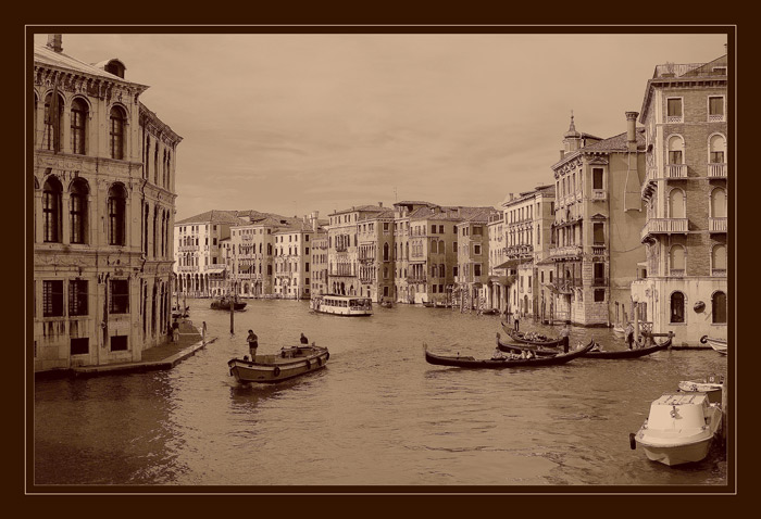 <b>...VENEZIA TRAFFIC...</b>