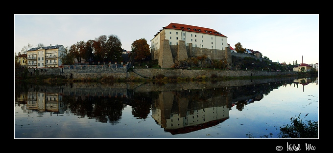 Kadaňský hrad od řeky