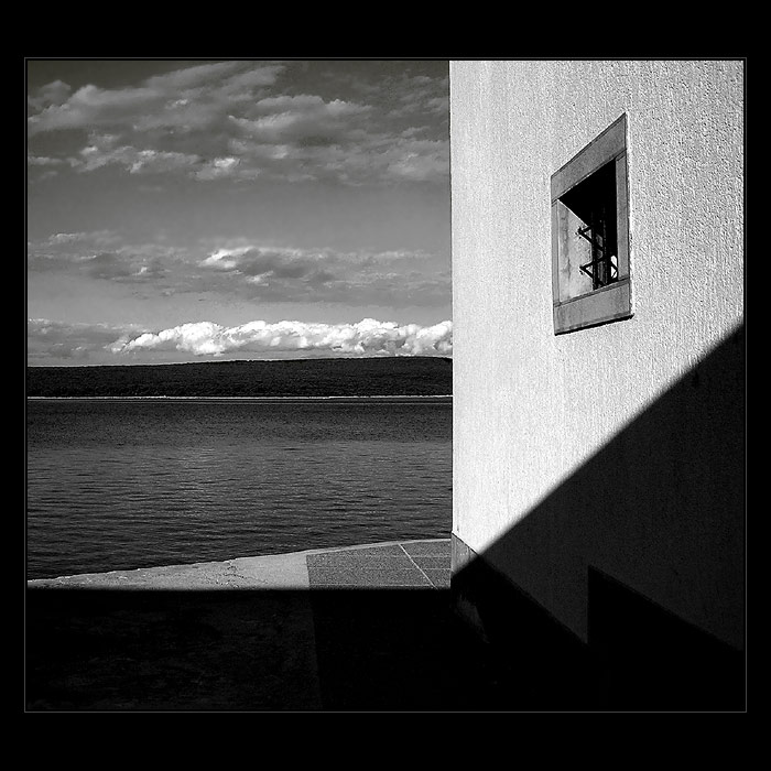 Stíny na břehu moře...