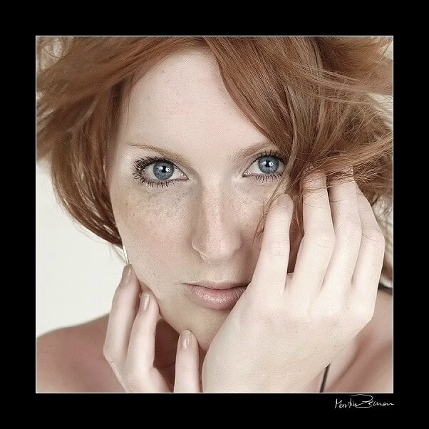 EyEs IV.