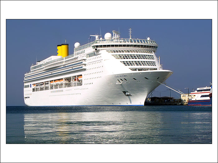 Costa Victoria 1