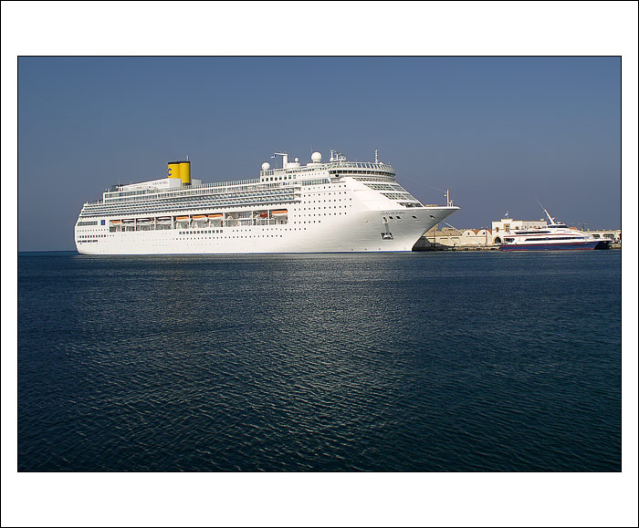 Costa Victoria 2