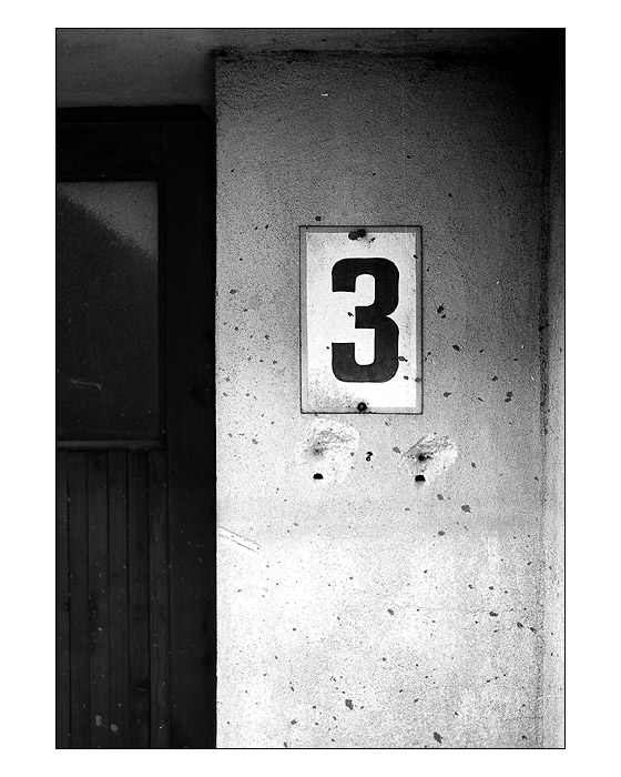 ... 3 ...