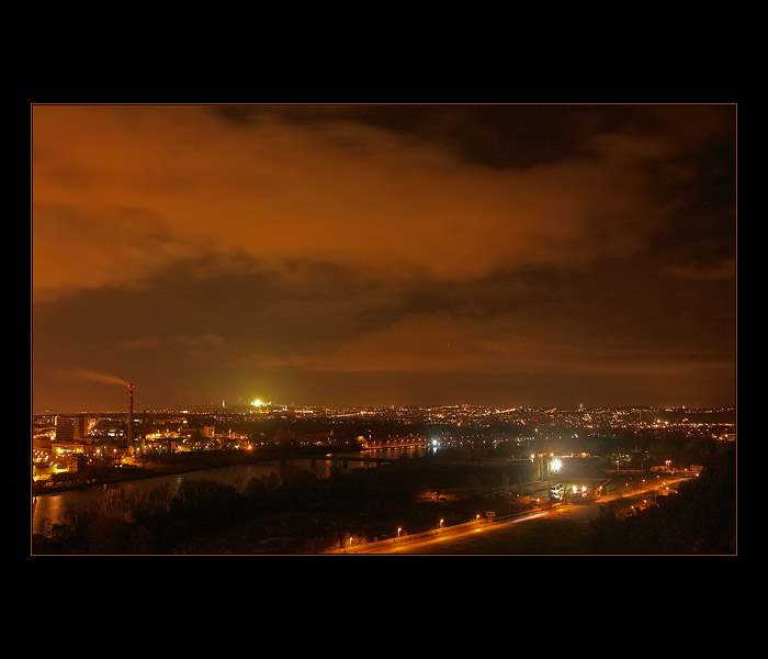 <b>Industrial night II</b>