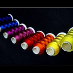 <B><U>... úsmev ...