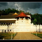 ..Chrám Budhova zubu..