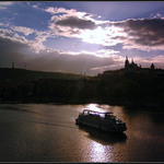  <b>POSLEDNÍ PLAVBA...<HR></b><b>