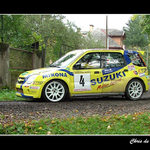 <font = arial color= BLUU><b>SUZUKI Ignis</b></font><br>