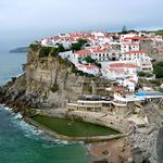 Městečko na útesu