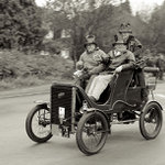 Ať se práší za kočárem