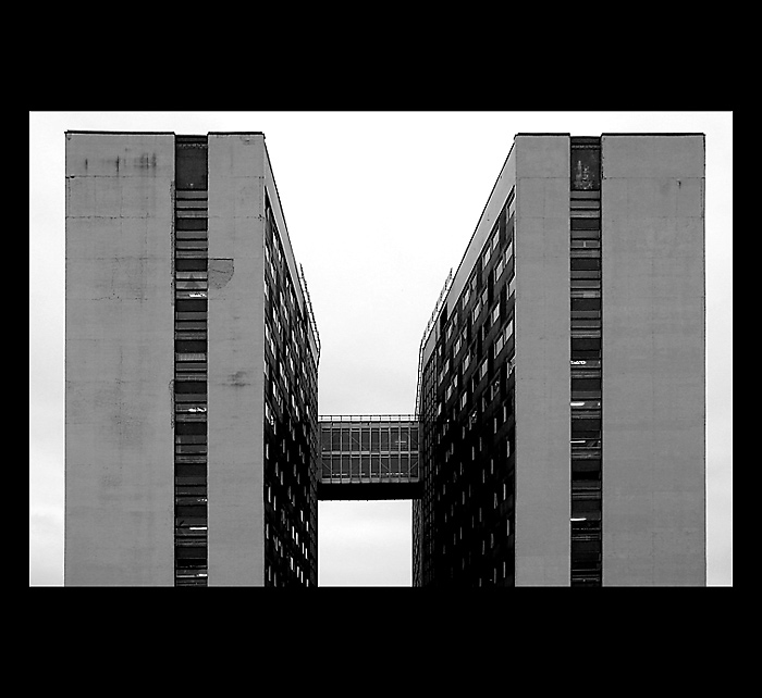 <b>H - Hospital</b>
