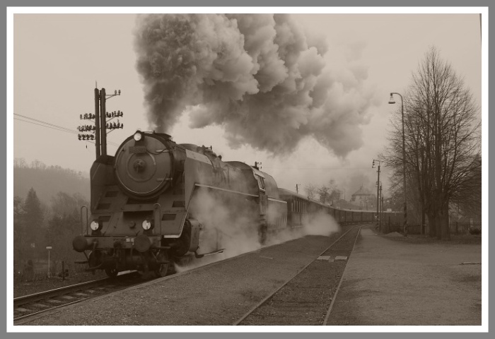 Jede, jede mašinka***